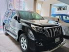 Toyota Prado . 2011