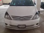 Toyota Premio . 2002