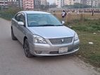 Toyota Premio . 2004