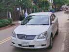 Toyota Premio . 2005