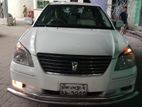 Toyota Premio . 2005