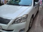 Toyota Premio . 2013