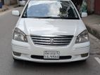 Toyota Premio F. 2003