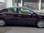 Toyota Premio . 2013
