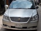 Toyota Premio , 2003