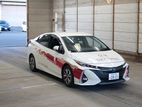 Toyota Prius A plugging hybrid 2020