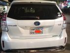 Toyota Prius Alfa 2015