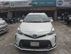 Toyota Prius Alfa With 7 Seater 2015