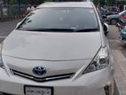 Toyota Prius Alpha 2014