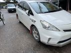 Toyota Prius Alpha 2014