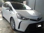 Toyota Prius alpha 2015
