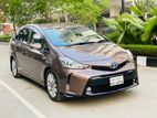 Toyota Prius Alpha 2015