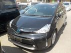 Toyota Prius Alpha 2019