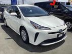 Toyota Prius Hybrid S 2019