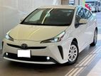 Toyota Prius Hybrid s 2019