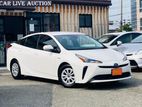 Toyota Prius HYBRID S 2019