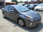 Toyota Prius Hybrid S 2019