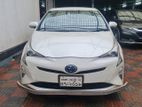 Toyota Prius Hybrid with loan 2016