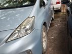 Toyota Prius . 2014