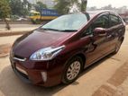 Toyota Prius PHV 2015