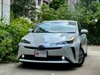 Toyota Prius S 2019