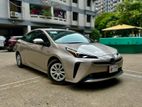 Toyota Prius S 2019