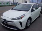 Toyota Prius s 2019