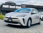 Toyota Prius S Hybrid 2019