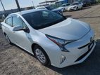 Toyota Prius S HYBRID PEARL 2018