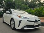 Toyota Prius S-LED HYBRID PEARL 2019