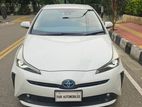 Toyota Prius S-LED PEARL 2019