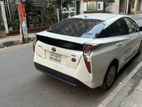 Toyota Prius S package 2015