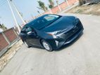 Toyota Prius S Package 2018