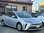 Toyota Prius S package Silver 2020