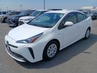 Toyota Prius S Pearl 4/87000 KM 2020