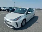 Toyota Prius S Pearl 4 Point 2020