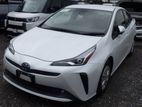 Toyota Prius S PKG PEARL COLOR 2021