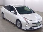 Toyota Prius S Safety + 4.5 Grd.. 2018