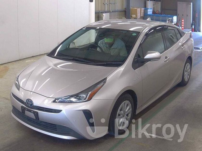 Toyota Prius S Safety Beige For Sale In Sonadanga Bikroy