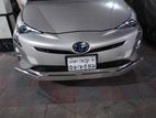 Toyota Prius S safety plus 2017