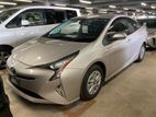 Toyota Prius S Safety Plus Beige 2018