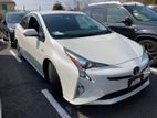 Toyota Prius S- Saftey Plus 2018
