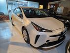 Toyota Prius S SAFTY READY STOCK 2019