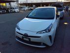 Toyota Prius S TOURING 2TON 4.5HB 2020