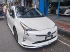 Toyota Prius S Touring Hyb 4pt 2018