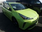 Toyota Prius S Touring Lime green 2018