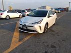 Toyota Prius S Touring Pearl 2020