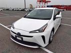 Toyota Prius S Touring Pearl 4P 2020