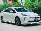 Toyota Prius S TOURING PKG PEARL 2019