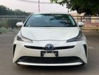 Toyota Prius S Touring Recon 2019